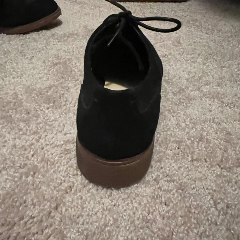 Clarks - Picture 3 of 5